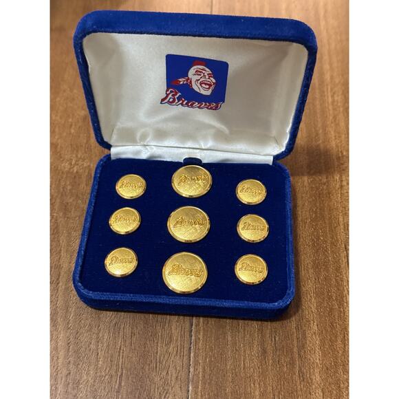 Atlanta Braves Baseball Limited Edition Blazer Buttons Set In Case Box - Picture 1 of 4